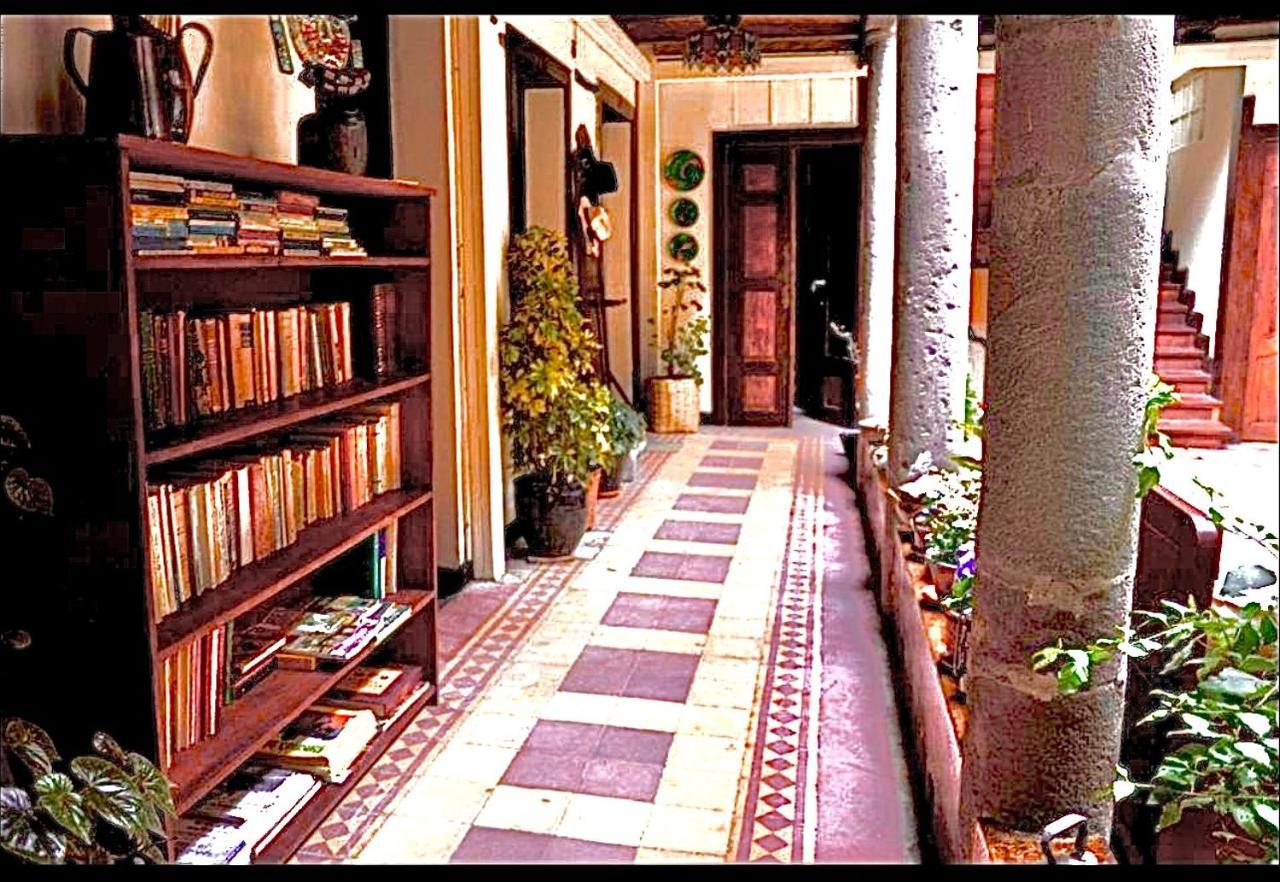 Hotel Boutique Portal de Cantuña Quito Extérieur photo