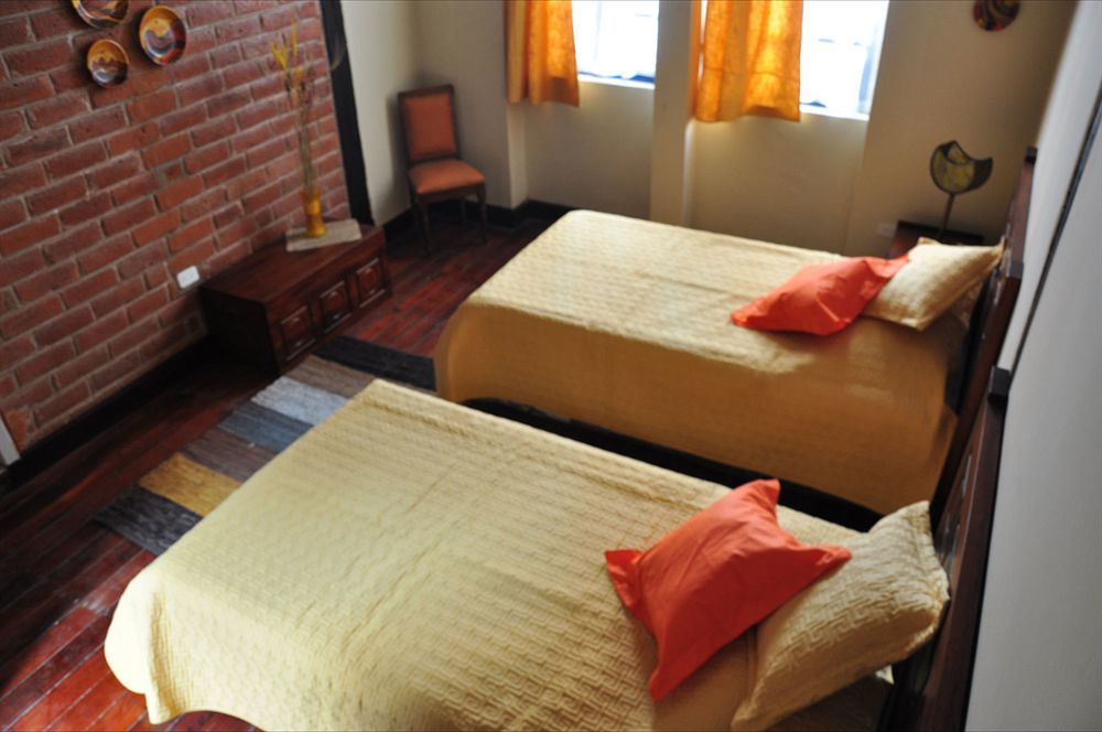 Hotel Boutique Portal de Cantuña Quito Extérieur photo
